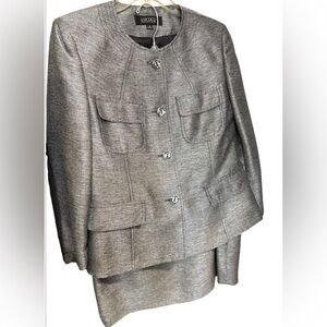 Kasper Women's Gray Skirt Suit
